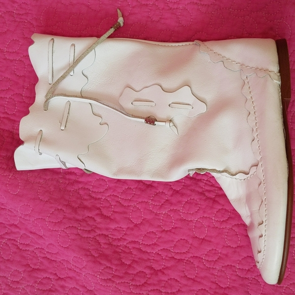 SWEET 80s Vintage White Leather North Star Booties EUC 6.5 - Picture 6 of 7